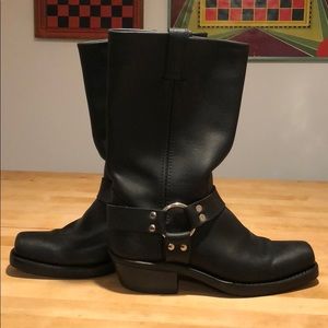Frye women’s black harness 12R boots size 8.5